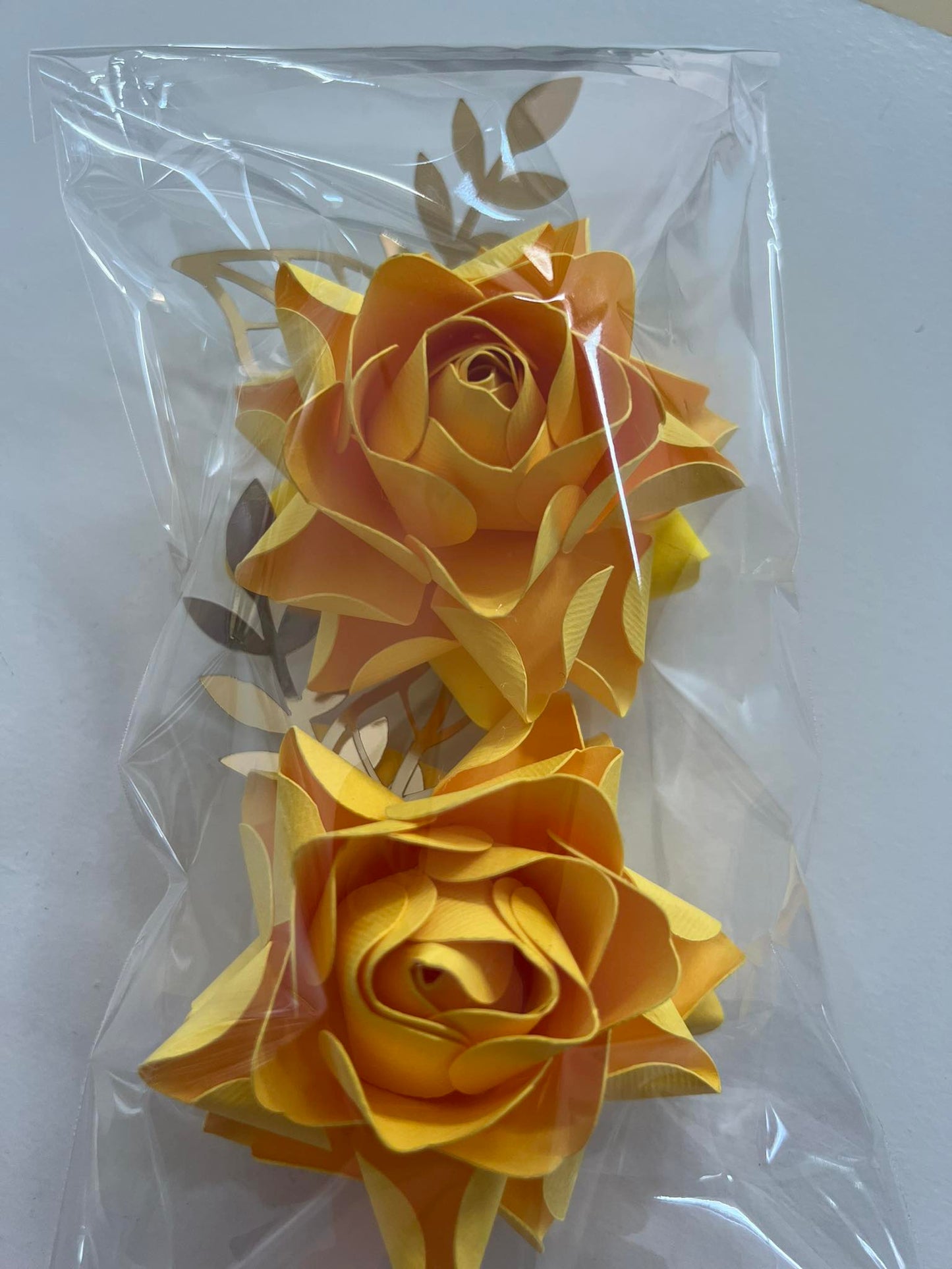 topo de Bolo flores 2 unidade cor de amarelo
